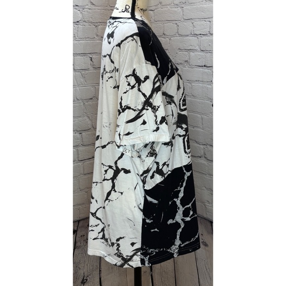 Seven Souls Men’s 23 Graphic Marbled Print T-Shirt (Size 3XL) - Picture 2 of 7